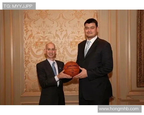 肖华与姚明携手共进推动中国篮球发展新篇章 肖华与姚明携手共进推动中国篮球发展新篇章