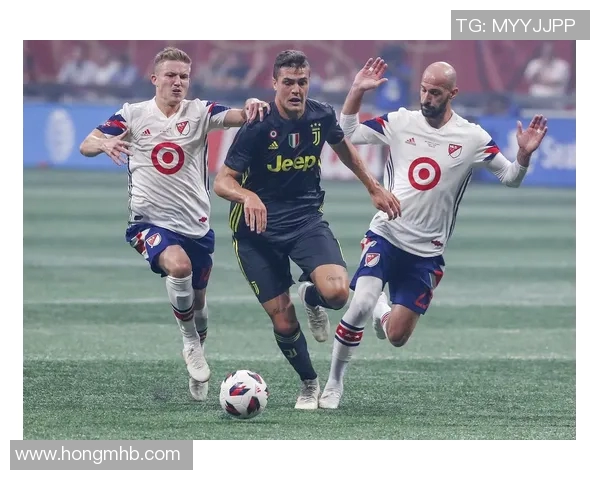 2019年足球明星精彩瞬间回顾与经典照片分享 2019年足球明星精彩瞬间回顾与经典照片分享