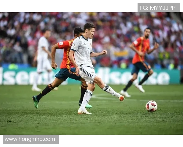 帅气足球明星盘点他们的魅力与球场风采让你心动不已 帅气足球明星盘点他们的魅力与球场风采让你心动不已